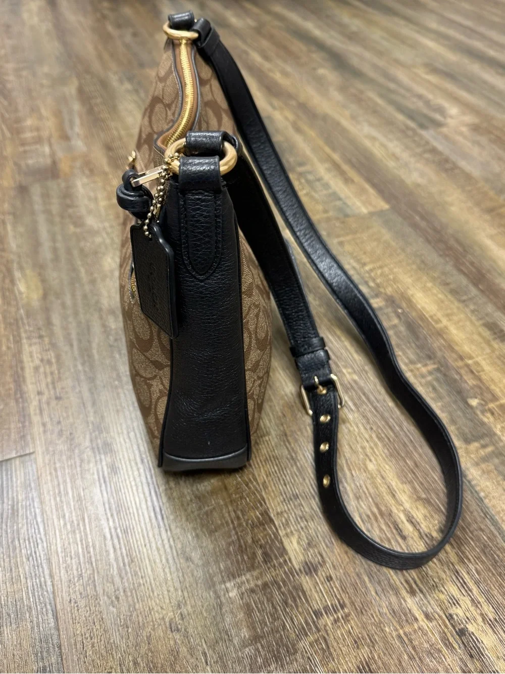 Coach Brown Signature Coated Pebbled Canvas Shoulder Bag Black‎ Trim